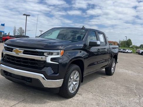 Used 2023 Chevrolet Silverado 1500 LT AWD/4WD image 4