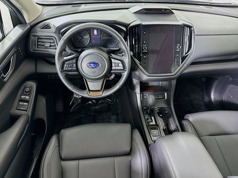 Used 2025 Subaru Ascent Bronze Edition w/ Popular Package #2 AWD/4WD image 4