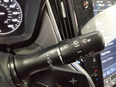 Used 2024 Subaru Outback Premium image 14