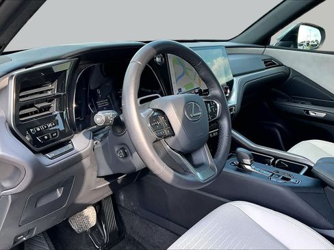 Used 2025 Lexus TX 350 AWD w/ Technology Package image 17