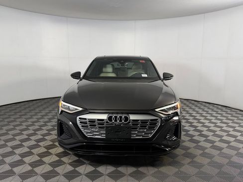 Used 2024 Audi Q8 e-tron Premium Plus w/ Premium Plus Package AWD/4WD image 9