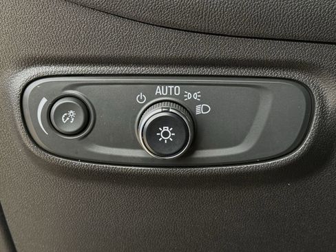 Used 2023 Chevrolet Equinox RS image 22