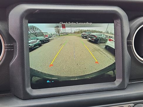 Used 2023 Jeep Wrangler Unlimited Sahara w/ Cold Weather Group image 21