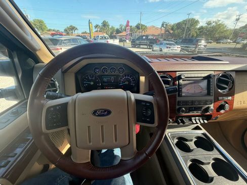 Used 2011 Ford F250 King Ranch w/ King Ranch w/Chrome Pkg image 13