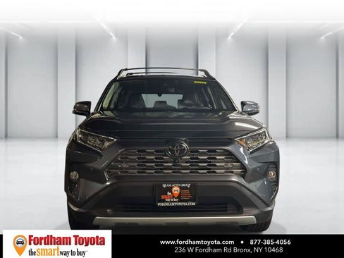 Used 2019 Toyota RAV4 Limited w/ Advanced Technology Package AWD/4WD image 2