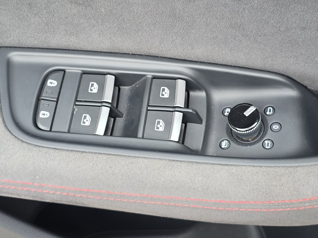Used 2026 Audi RS Q8 performance AWD/4WD image 30