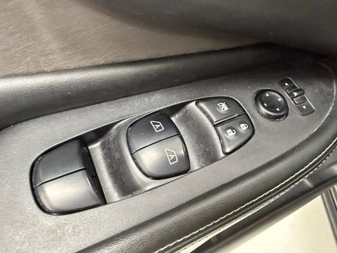 Used 2021 Nissan Murano SV FWD image 28
