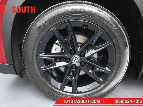 Used 2024 Toyota Grand Highlander AWD image 39