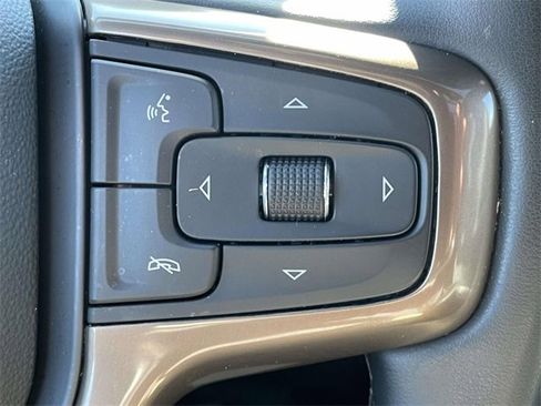 Used 2023 Chevrolet Tahoe High Country image 35