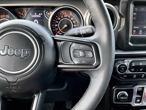 Used 2023 Jeep Wrangler Sport AWD/4WD image 25