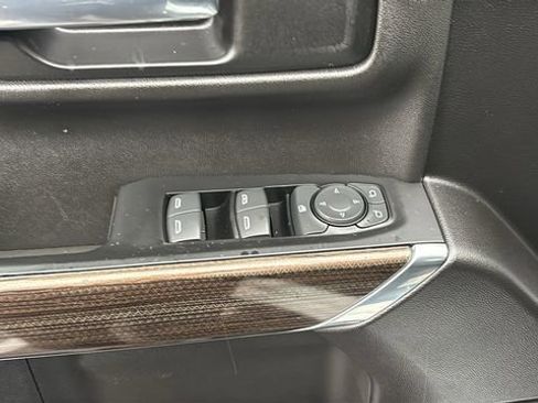 Used 2022 Chevrolet Silverado 1500 LT image 14