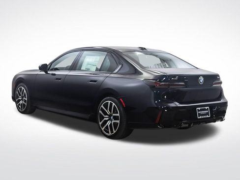 Used 2026 BMW 740i xDrive AWD/4WD image 3