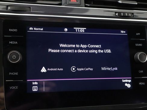 Used 2022 Volkswagen Tiguan SE R-Line AWD/4WD image 49