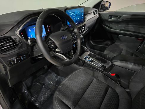 New 2026 Ford Escape Active image 17