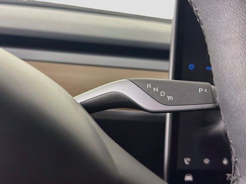Used 2024 Tesla Model Y Long Range RWD image 23