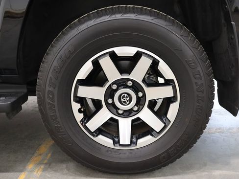 Used 2024 Toyota 4Runner TRD Off-Road image 40