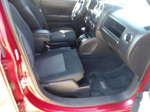 Used 2014 Jeep Patriot Latitude image 10