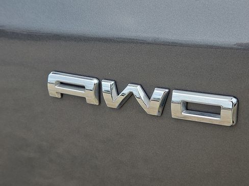 Used 2024 Ford Escape ST-Line image 9