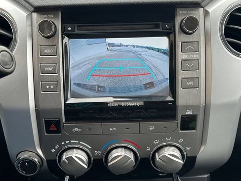 Used 2018 Toyota Tundra SR5 AWD/4WD image 27