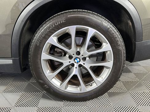 Used 2024 BMW X5 xDrive40i w/ Premium Package AWD/4WD image 8