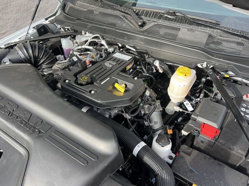 New 2026 RAM 5500 Tradesman AWD/4WD image 27