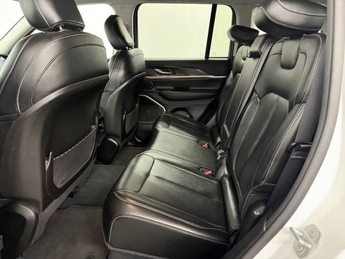 Used 2023 Jeep Grand Cherokee 4WD 4xe image 50
