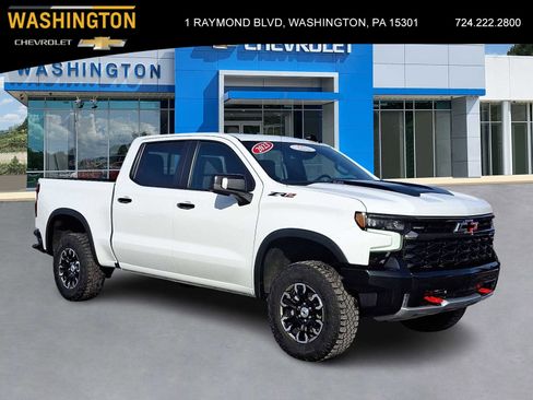 Used 2023 Chevrolet Silverado 1500 ZR2 image 1