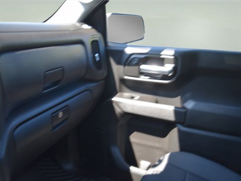 Used 2021 Chevrolet Silverado 1500 Custom Trail Boss w/ Safety Confidence Package image 16