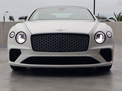 Used 2024 Bentley Continental GT Mulliner image 10