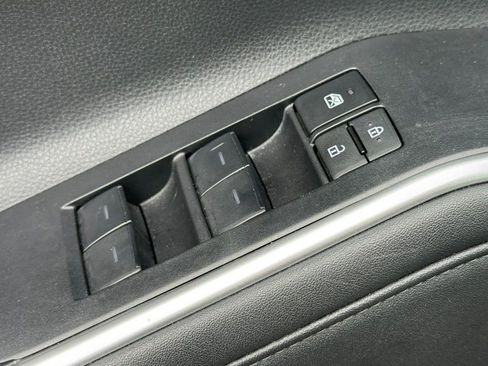 Used 2024 Toyota Highlander XLE image 22