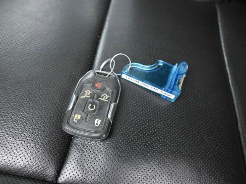 Used 2020 GMC Yukon XL SLT image 64