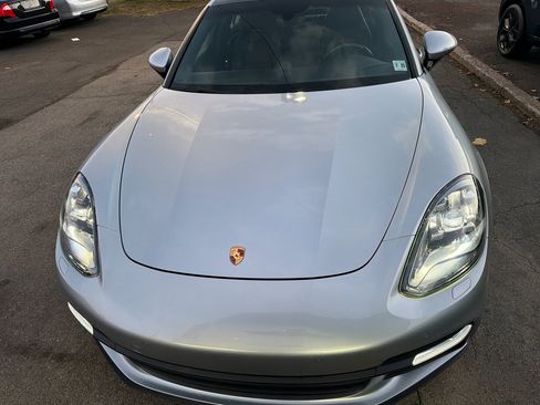 Used 2019 Porsche Panamera 4 image 2