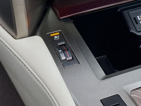 Used 2014 Lexus GX 460 image 22