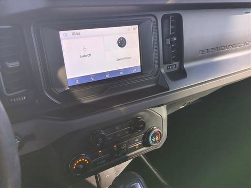 Used 2022 Ford Bronco 4-Door image 13