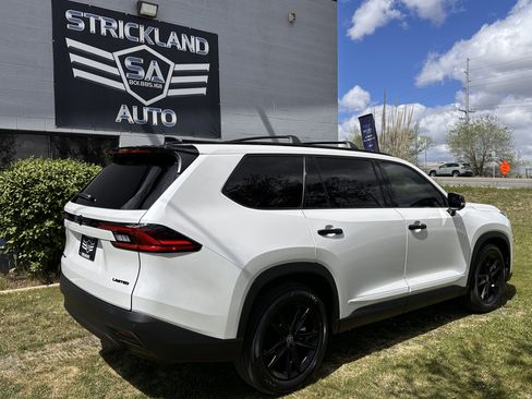 Used 2025 Toyota Grand Highlander AWD Hybrid image 7