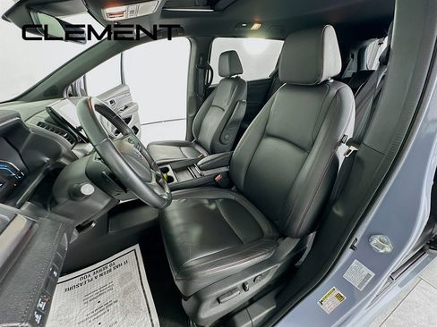 Used 2023 Honda Odyssey Sport image 30
