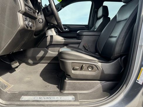 Used 2022 Chevrolet Tahoe Z71 w/ Luxury Package image 11