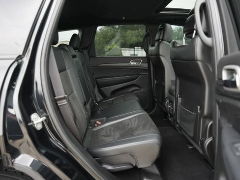 Used 2021 Jeep Grand Cherokee Laredo X RWD image 20