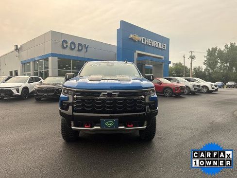 Used 2024 Chevrolet Silverado 1500 ZR2 w/ Technology Package AWD/4WD image 2