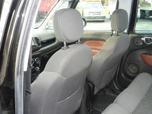 Used 2014 FIAT 500L Trekking w/ Popular Equipment Group image 18