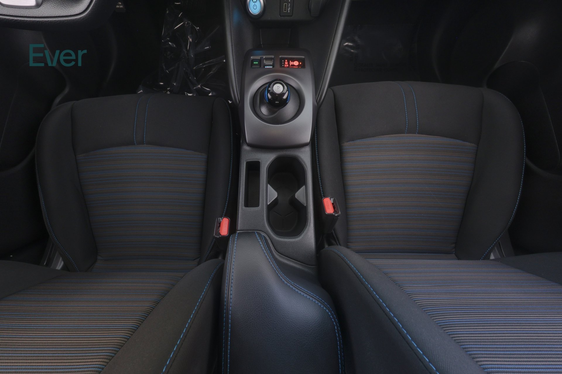 Used 2025 Nissan Leaf S FWD image 27