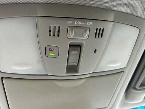Used 2016 INFINITI QX80 4WD w/ Deluxe Technology Package image 39