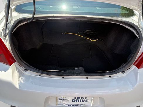 Used 2014 Dodge Avenger SE FWD image 25