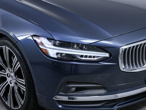 Used 2022 Volvo S90 B6 Inscription w/ Advanced Package AWD/4WD image 39