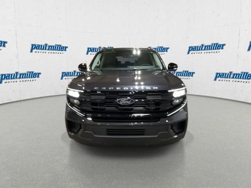New 2025 Ford Expedition Active AWD/4WD image 4