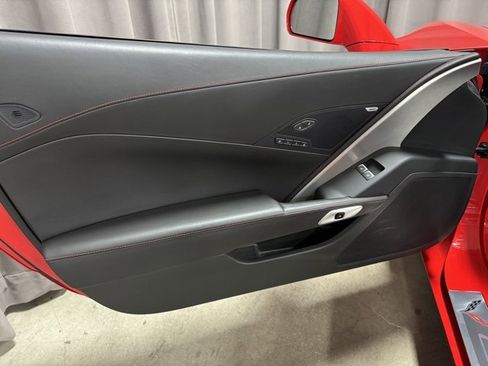 Used 2016 Chevrolet Corvette Z06 w/ 3LZ Preferred Equipment Group image 16