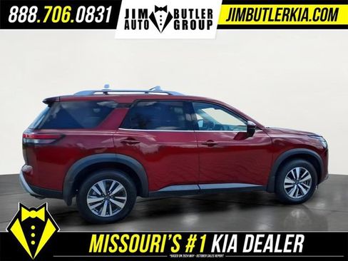 Used 2023 Nissan Pathfinder SL AWD/4WD image 19