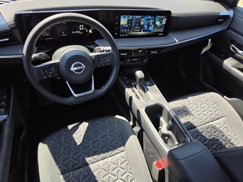 New 2027 Nissan Kicks SV w/ SV Premium Package AWD/4WD image 16