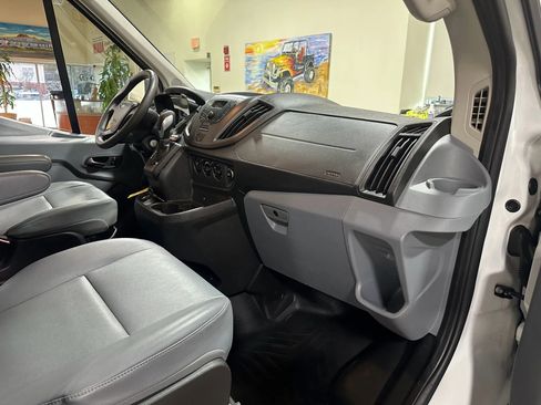 Used 2019 Ford Transit 350 XL RWD image 28