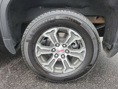 Used 2025 GMC Sierra 1500 SLT image 28